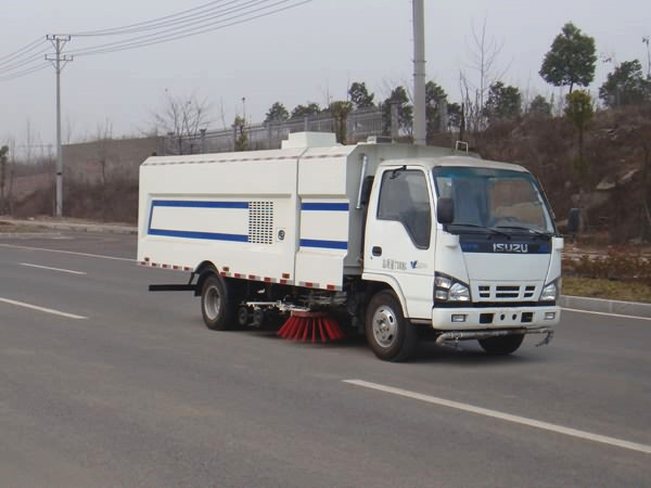 庆铃五十铃洗扫车