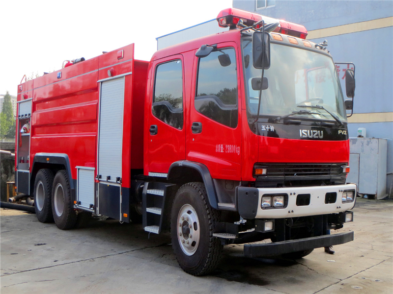 庆铃10-12吨水罐（泡沫）消防车