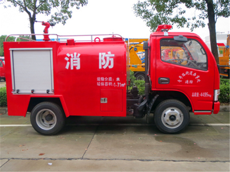 东风2吨消防洒水车2.jpg