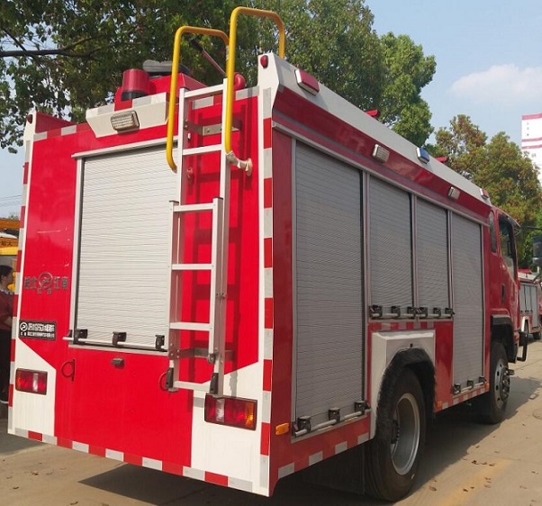 凯马5吨森林消防车2.jpg